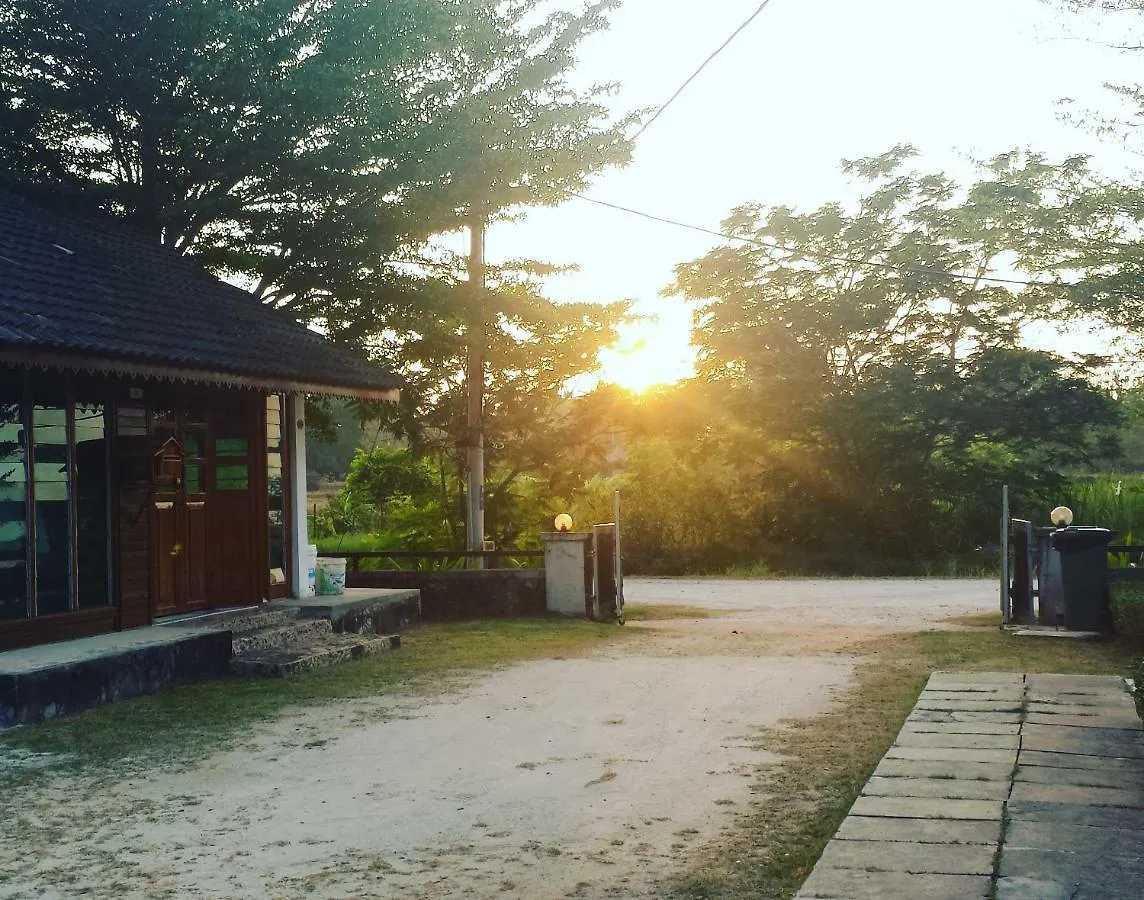 Tanabendang Banglos Pantai Cenang  Malaysia